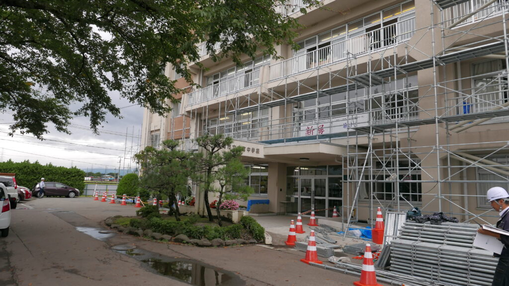 盛岡市立大宮中学校校舎外壁落下防止工事