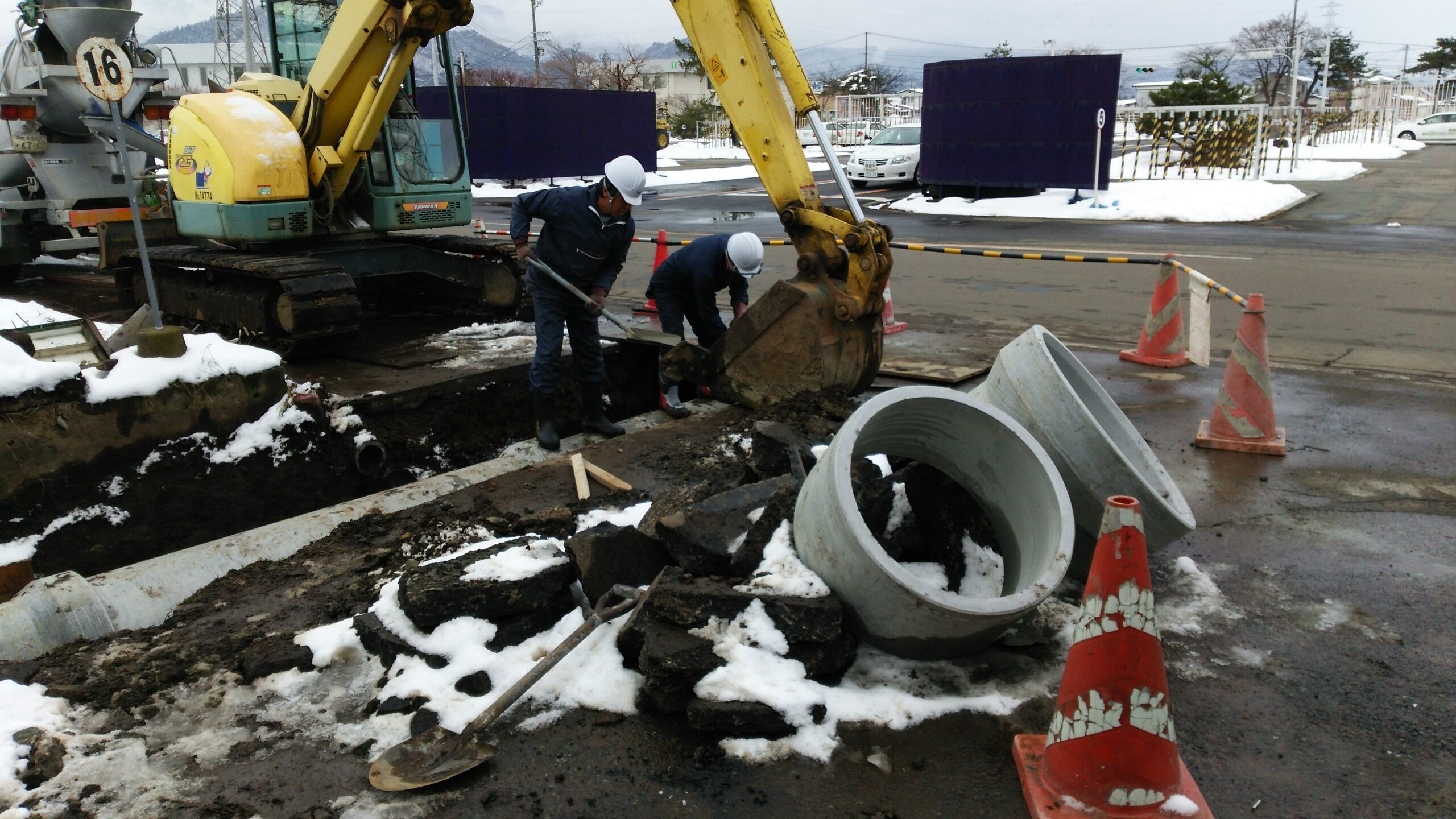 盛岡南ﾄﾞﾗｲﾋﾞﾝｸﾞｽｸｰﾙ排水路改修工事